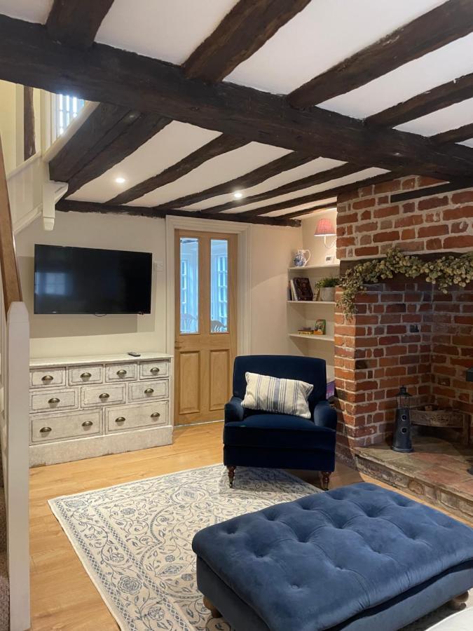 Historic Cambridgeshire Cottage Godmanchester Exterior photo
